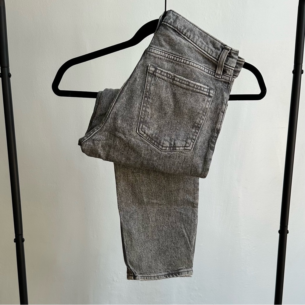 A&F The Mom High Rise Jeans
